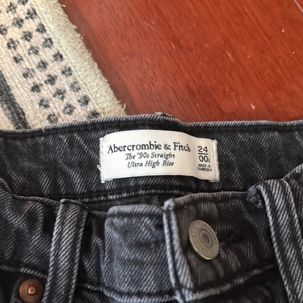 Abercrombie & Fitch Black Ultra High Rise Jeans